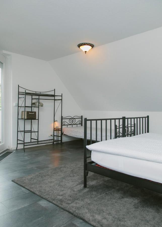 Gaestehaus Vigliarolo Gewerblich Jedes Zimmer Eigenes Bad Gemeinschaftskueche Elmshorn Esterno foto