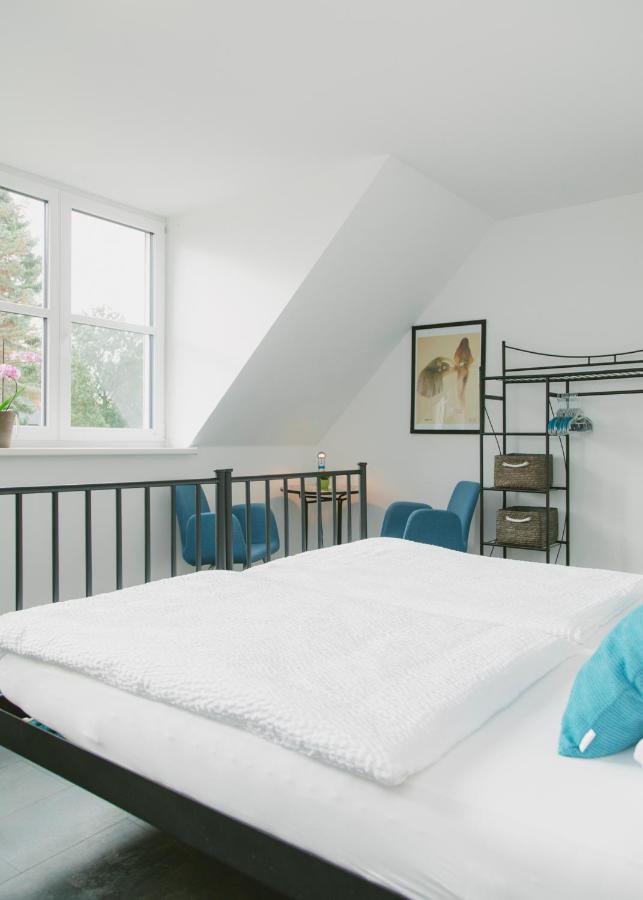 Gaestehaus Vigliarolo Gewerblich Jedes Zimmer Eigenes Bad Gemeinschaftskueche Elmshorn Esterno foto