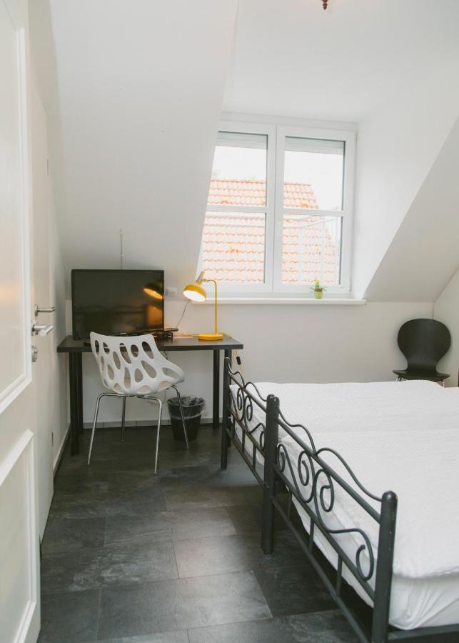 Gaestehaus Vigliarolo Gewerblich Jedes Zimmer Eigenes Bad Gemeinschaftskueche Elmshorn Esterno foto
